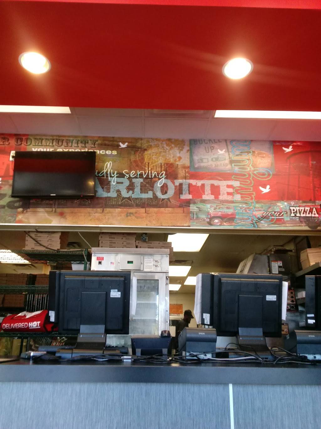 Pizza Hut | restaurant | 3909 South Blvd, Charlotte, NC 28209, USA | 7045227000 OR +1 704-522-7000