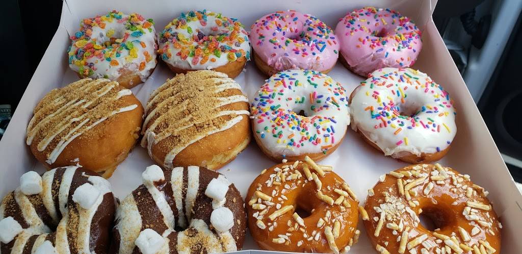 The Donut Guy | restaurant | 149 S Congress St, Winnsboro, SC 29180, USA | 8034226862 OR +1 803-422-6862