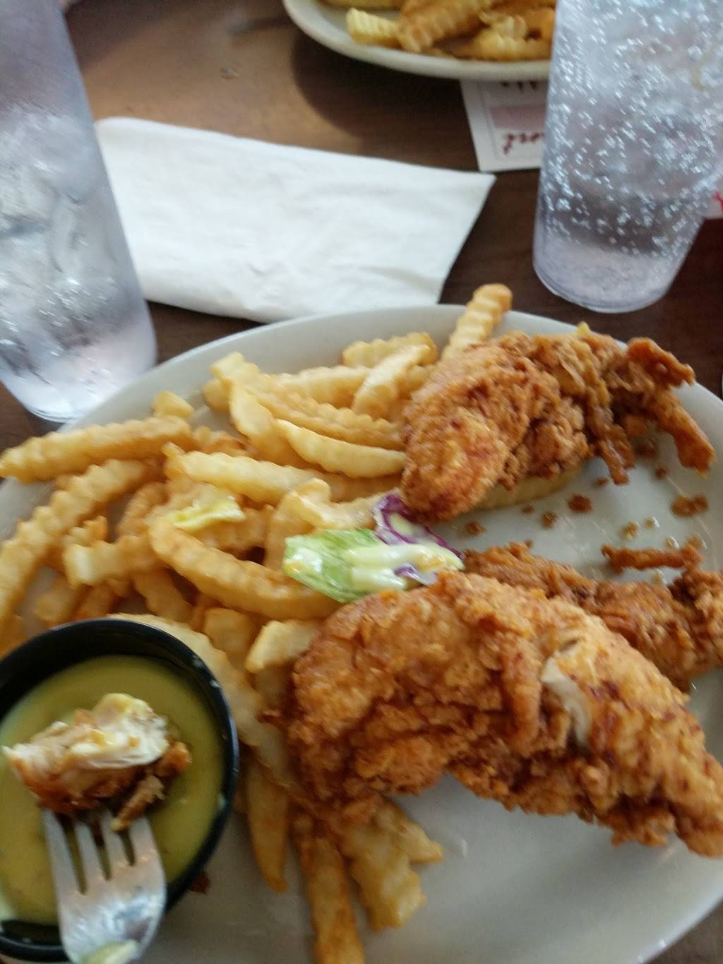 Clydes Restaurant | restaurant | 2107 S Main St, Waynesville, NC 28786, USA | 8284569135 OR +1 828-456-9135