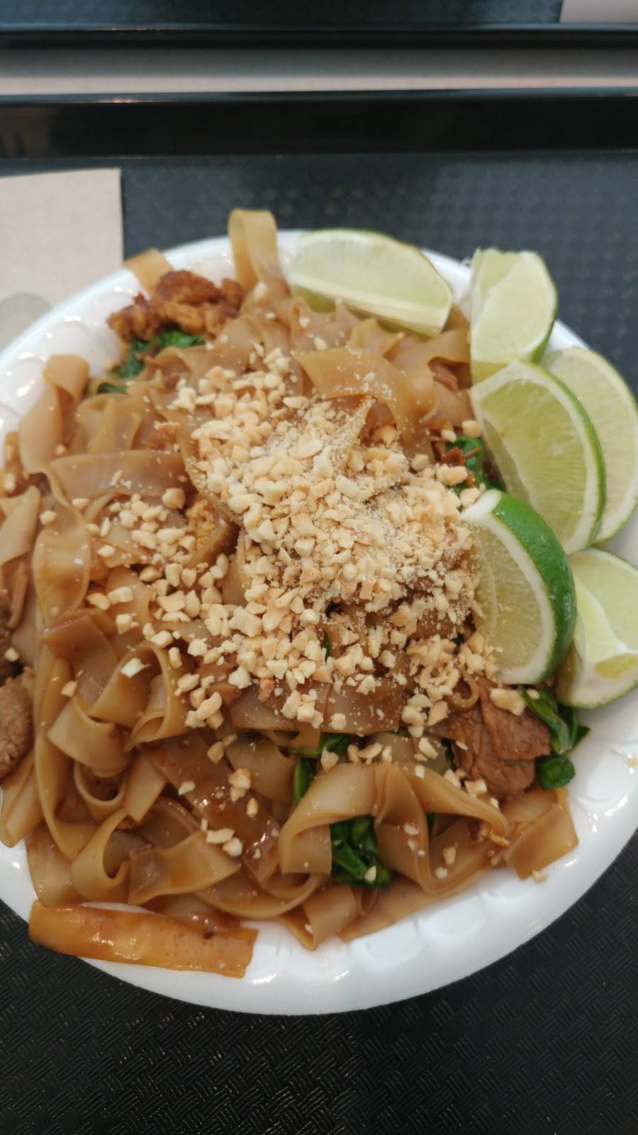 Thai Express | restaurant | 1881 Yonge St, Toronto, ON M4S 3C4, Canada | 4164833993 OR +1 416-483-3993