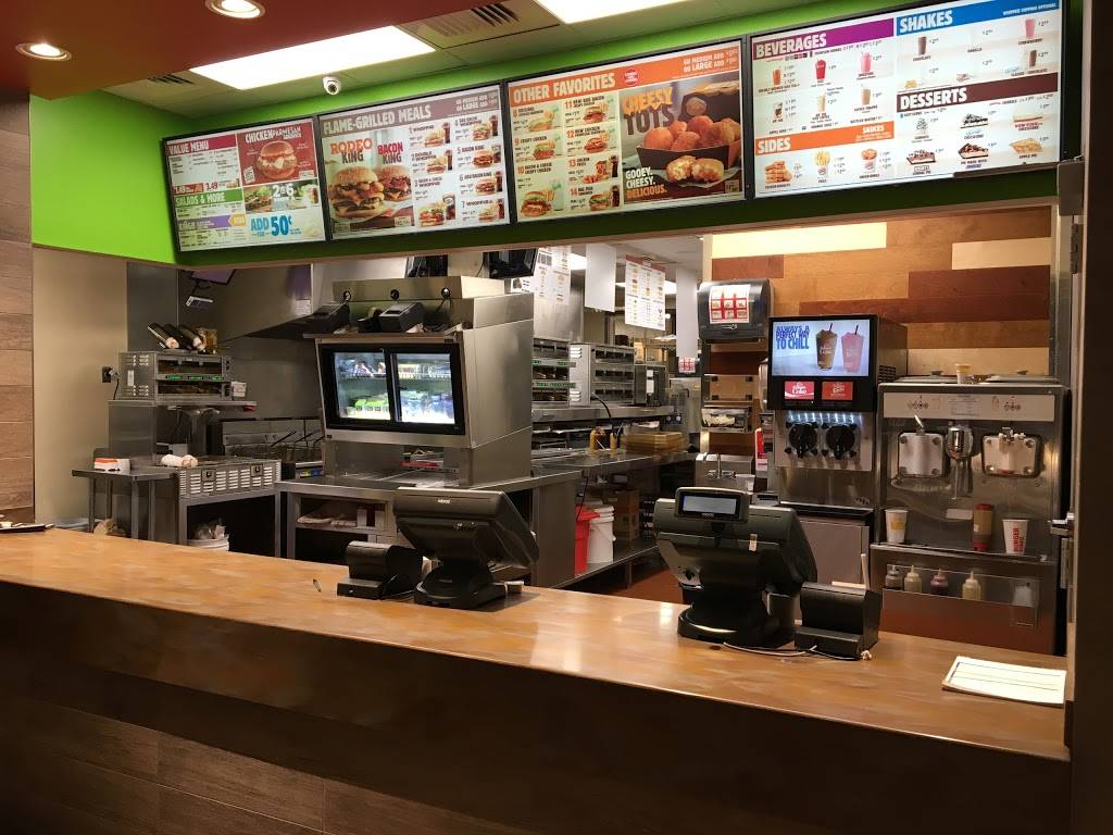 Burger King | restaurant | 8502 E State Rd 70, Bradenton, FL 34202, USA | 9418967891 OR +1 941-896-7891