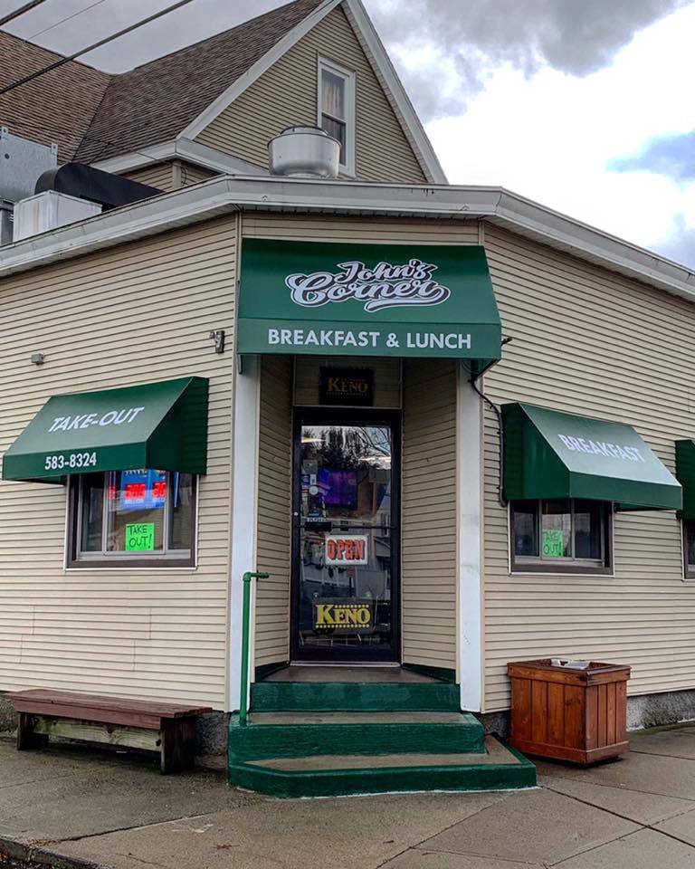 Johns Corner | meal takeaway | 204 Sewall St, Ludlow, MA 01056, USA | 4135838324 OR +1 413-583-8324