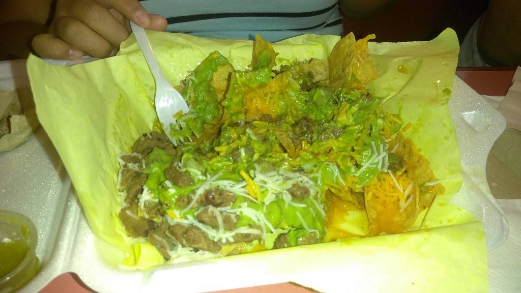 Albertos Mexican Food | restaurant | 1008 W Highland Ave, San Bernardino, CA 92405, USA | 9098825667 OR +1 909-882-5667