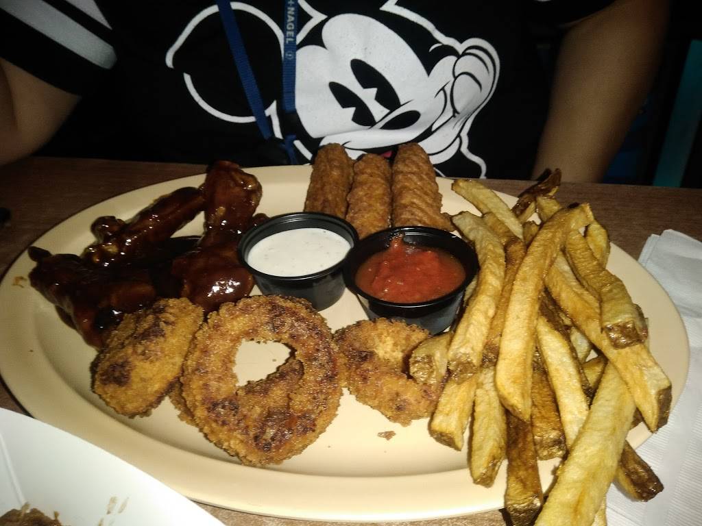 Roadhouse Bar & Grill | restaurant | 3103 W 190th St, Torrance, CA 90504, USA | 3103236603 OR +1 310-323-6603