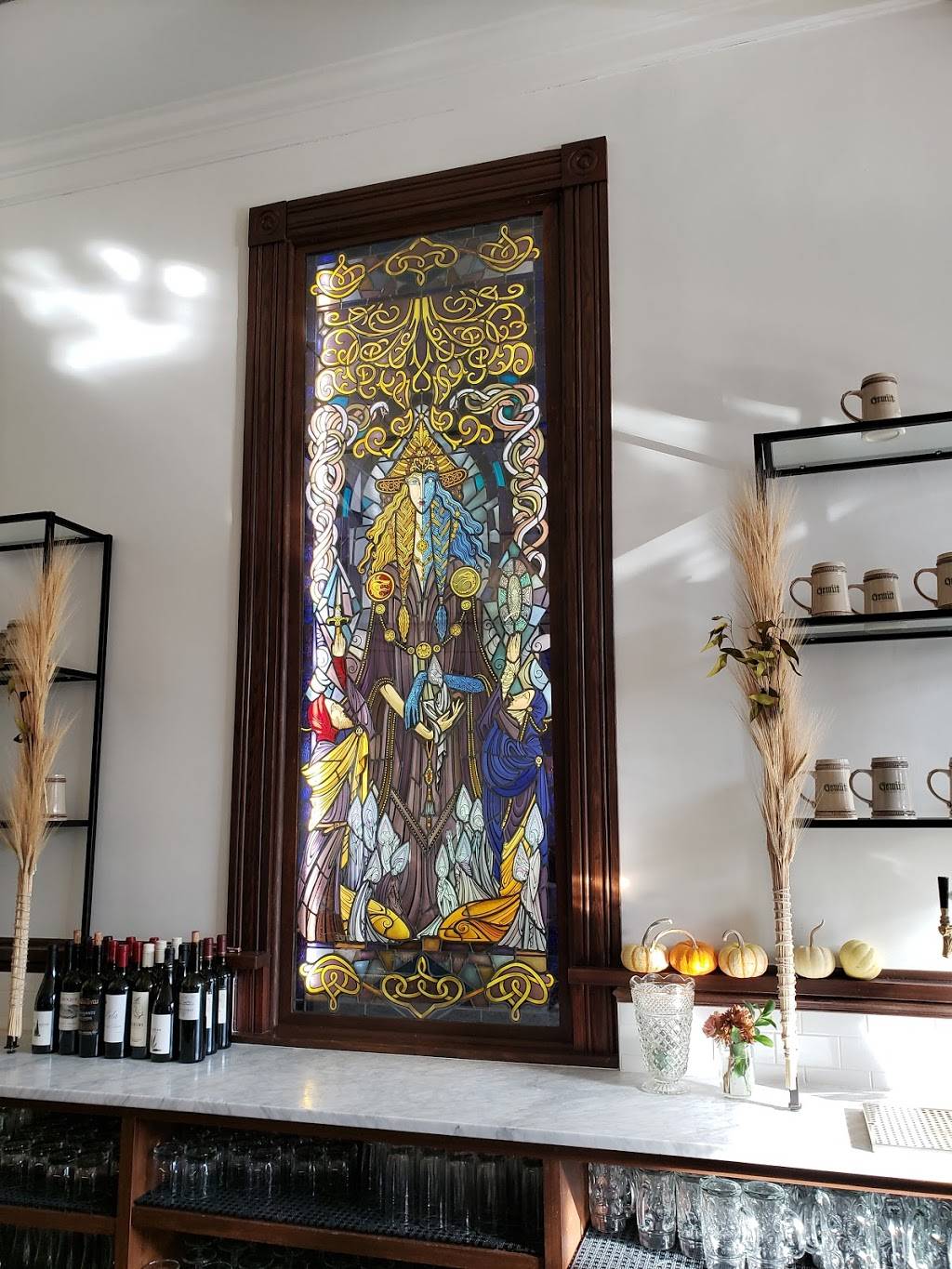 Gemüt Biergarten | restaurant | 734 Oak St, Columbus, OH 43205, USA | 6147251725 OR +1 614-725-1725