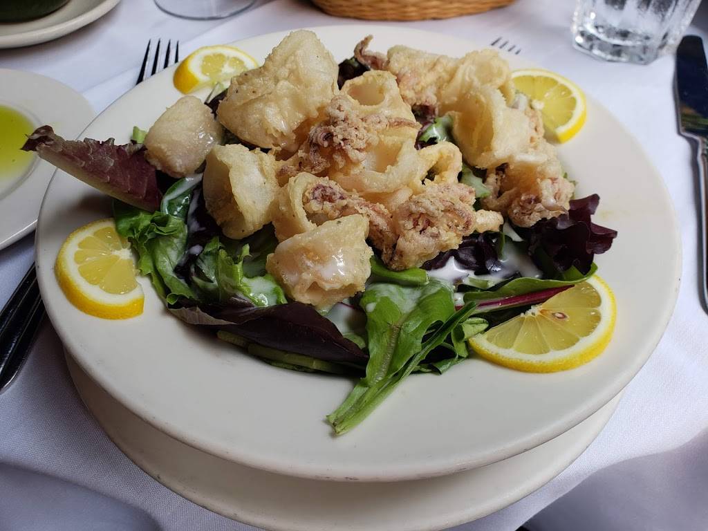 Taverna Cretekou | restaurant | 818 King St, Alexandria, VA 22314, USA | 7035488688 OR +1 703-548-8688