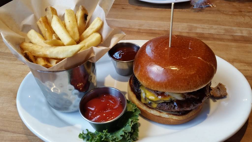 FDs Grillhouse | restaurant | 8934 S Broadway Ave #494, Tyler, TX 75703, USA | 9036307683 OR +1 903-630-7683