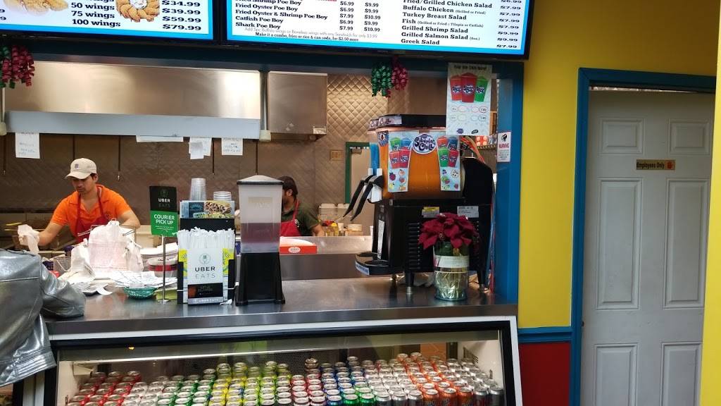 Sharks Fish & Chicken | restaurant | 4049 Minnesota Ave NE, Washington, DC 20019, USA | 2023981150 OR +1 202-398-1150