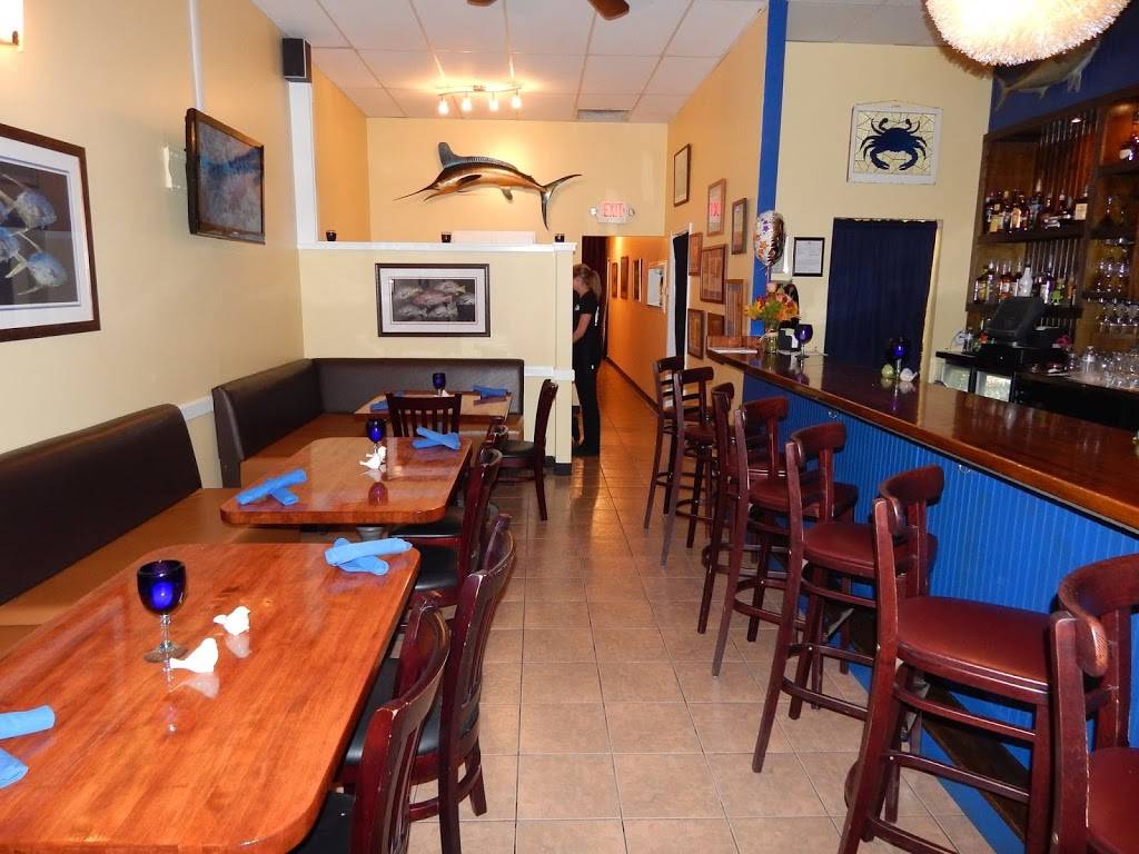 Blue Seafood & Spirits | restaurant | 2181 Upton Dr #420, Virginia Beach, VA 23454, USA | 7576895395 OR +1 757-689-5395