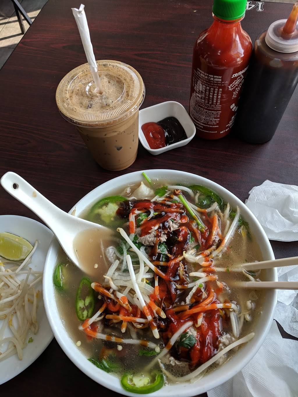 M Noodle & Cafe | restaurant | 6945 Monterey Rd Ste D, Gilroy, CA 95020, USA | 4088424848 OR +1 408-842-4848