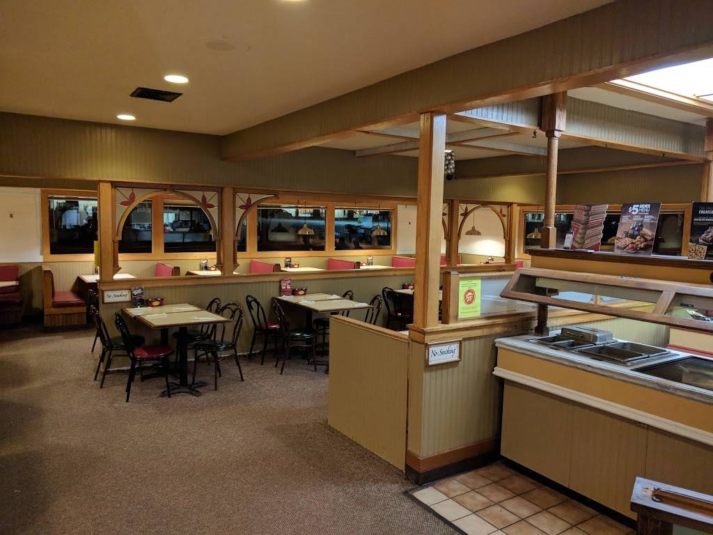 Pizza Hut | meal takeaway | 2301 N Triphammer Rd, Ithaca, NY 14850, USA | 6072572778 OR +1 607-257-2778