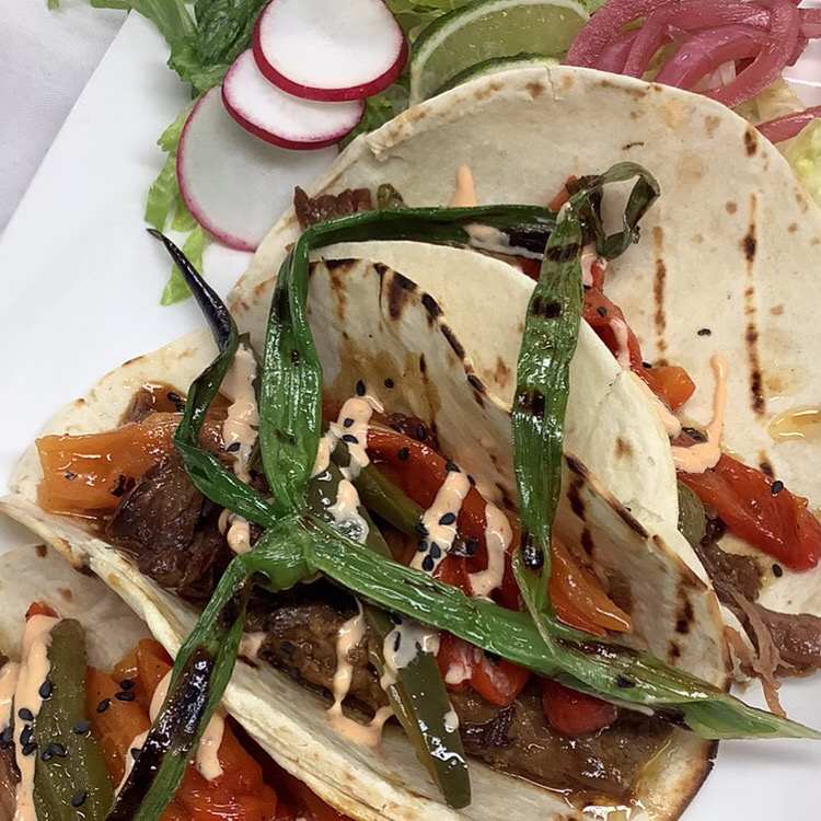 The Metropolitan Restaurant & Bar | restaurant | 3 Pratt Blvd, Glen Cove, NY 11542, USA | 5168064111 OR +1 516-806-4111