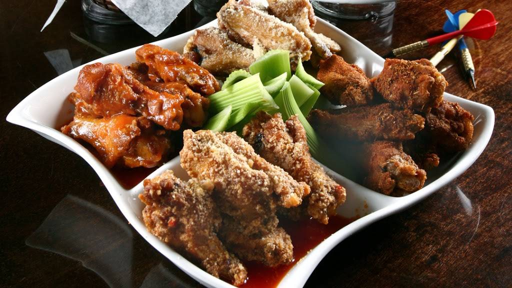 Magoos Sports & Spirits | restaurant | 3308 Waccamaw Blvd, Myrtle Beach, SC 29579, USA | 8432363303 OR +1 843-236-3303