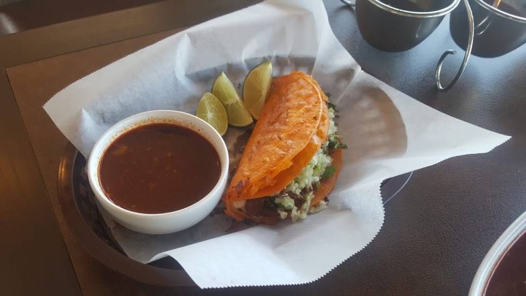 Los Arcos Birrieria y Taco Shop | restaurant | 2201 S Maryland Pkwy, Las Vegas, NV 89104, USA | 7025866020 OR +1 702-586-6020