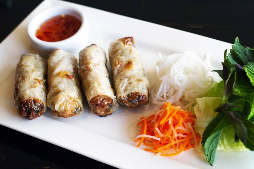 Le Soleil | restaurant | 2419, 133 Clement St, San Francisco, CA 94118, USA | 4156684848 OR +1 415-668-4848