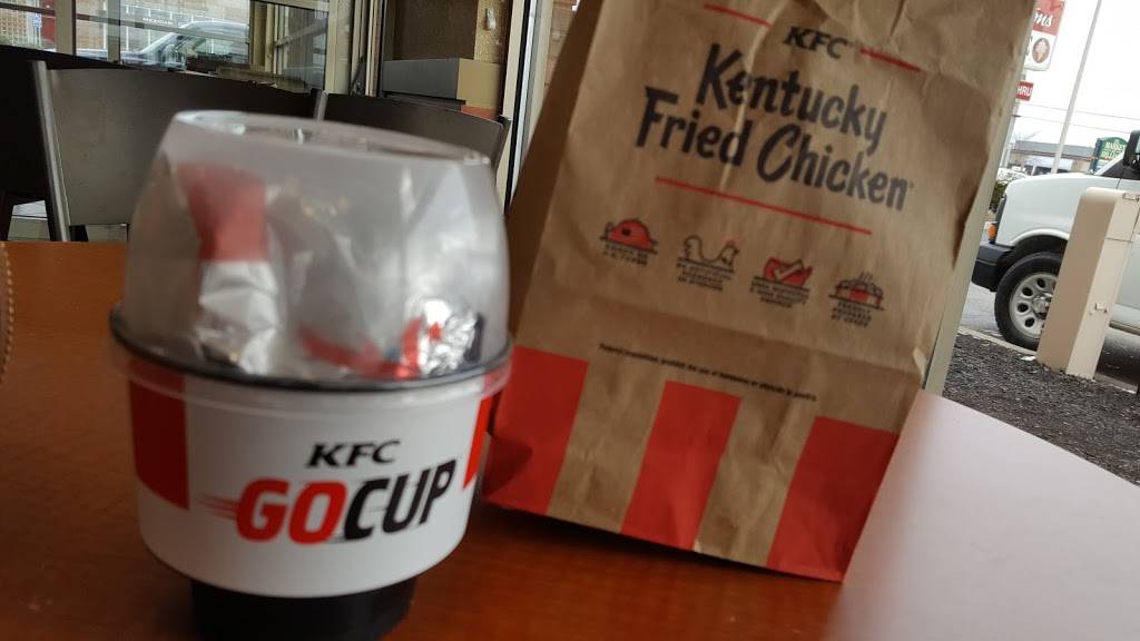 Cold Stone Creamery | bakery | 1815 Hilliard Rome Rd, Hilliard, OH 43026, USA | 6145278485 OR +1 614-527-8485