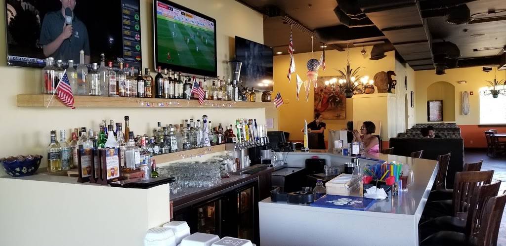 Los 3 Garcias Mexican Restaurant | restaurant | 5175 W 68th Ave, Arvada, CO 80003, USA | 3034122144 OR +1 303-412-2144