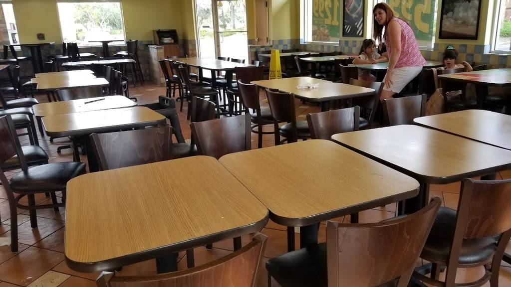 Pollo Tropical | restaurant | 3085 45th St, West Palm Beach, FL 33407, USA | 5616893562 OR +1 561-689-3562