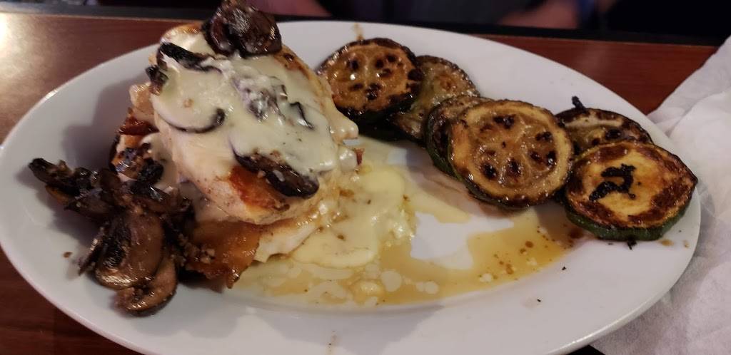 Ruby Tuesday | restaurant | 5449 Dressler Rd NW, North Canton, OH 44720, USA | 3304940232 OR +1 330-494-0232