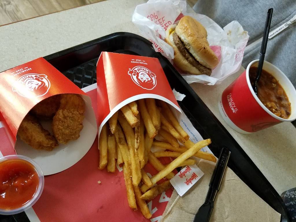 Wendys | restaurant | 1011 Bichara Blvd, Lady Lake, FL 32159, USA | 3527506022 OR +1 352-750-6022