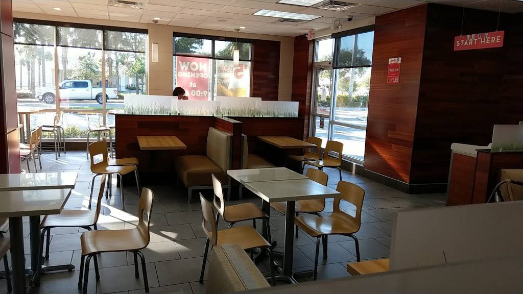 Wendys | restaurant | 6790 Okeechobee Blvd, West Palm Beach, FL 33411, USA | 5616838888 OR +1 561-683-8888