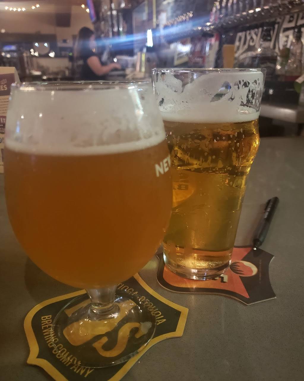 Bootleggers Craft Pub & Eatery | restaurant | 955 Oak St, Bakersfield, CA 93304, USA | 6613222123 OR +1 661-322-2123