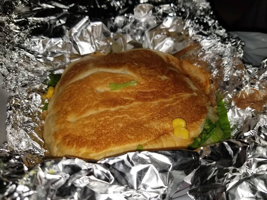 Chavas Mexican Grill | restaurant | 1902 Hart St, Vincennes, IN 47591, USA | 8128869930 OR +1 812-886-9930