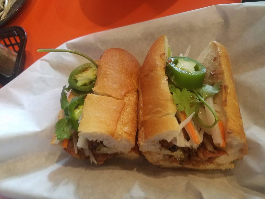 Phở Fusion & Grill | restaurant | 2310 SW 336th St, Federal Way, WA 98023, USA | 2535179079 OR +1 253-517-9079