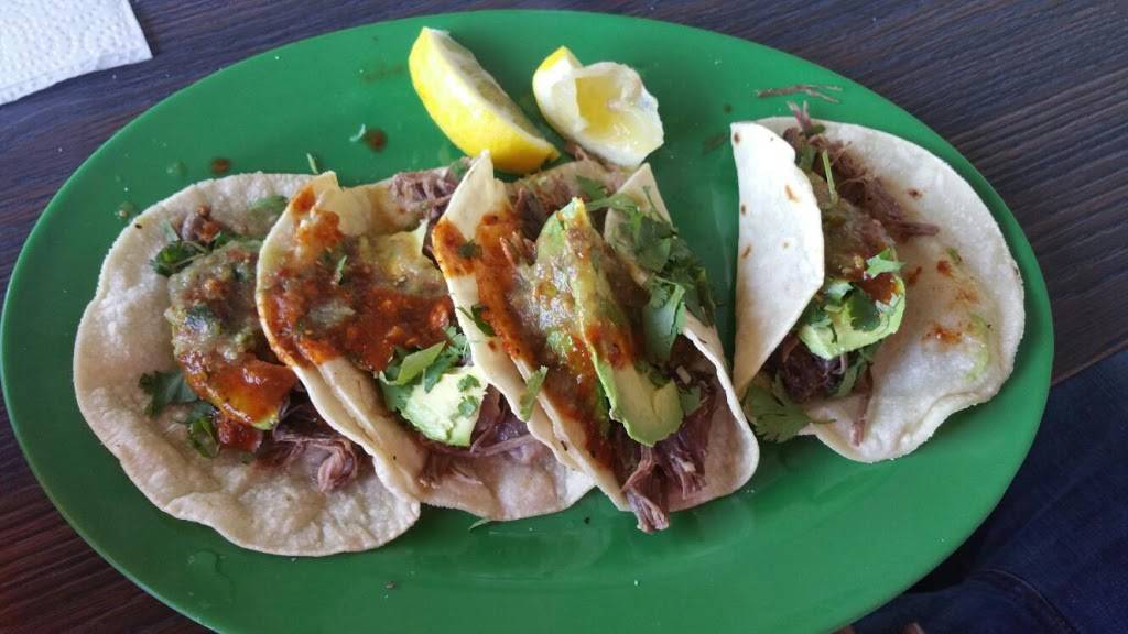 Carnitas Michoacan | restaurant | 1540 Yosemite Pkwy, Merced, CA 95341, USA | 2093832605 OR +1 209-383-2605
