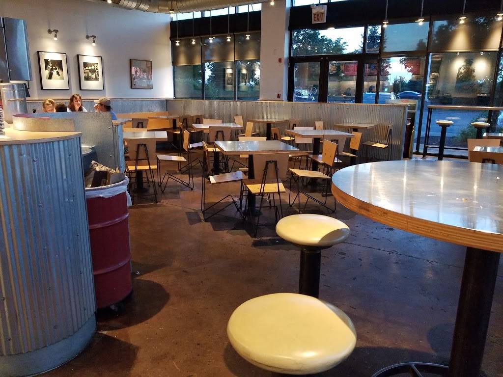 Chipotle Mexican Grill | restaurant | 274 S Weber Rd, Bolingbrook, IL 60490, USA | 6307599359 OR +1 630-759-9359