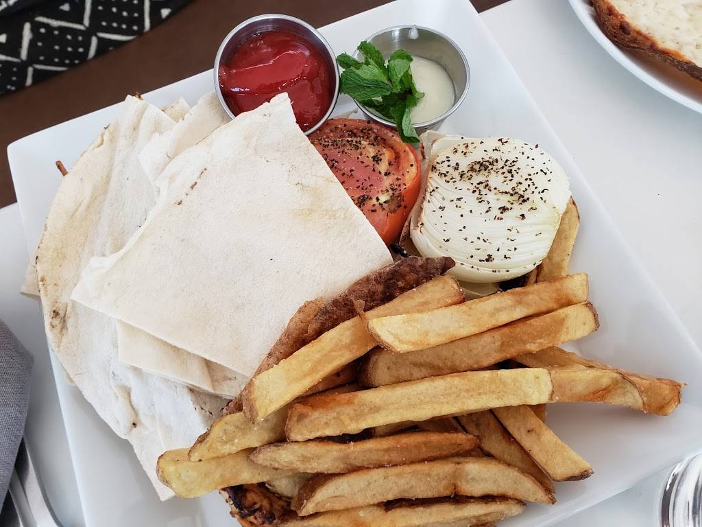 Yella on the Water | restaurant | 25 Western Ave, Gloucester, MA 01930, USA | 9784915334 OR +1 978-491-5334