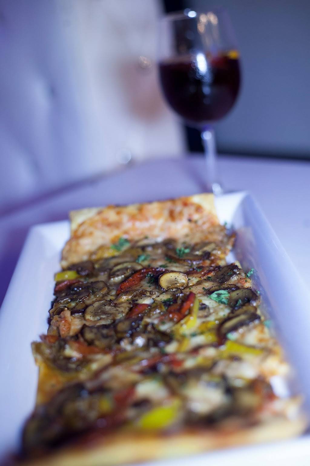 Mir Tapas Lounge | restaurant | 102 Essex St, Lawrence, MA 01840, USA | 9788801943 OR +1 978-880-1943