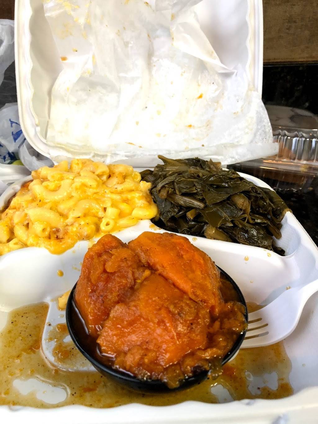 Henrys Soul Cafe | cafe | 1704 U St NW, Washington, DC 20009, USA | 2022653336 OR +1 202-265-3336