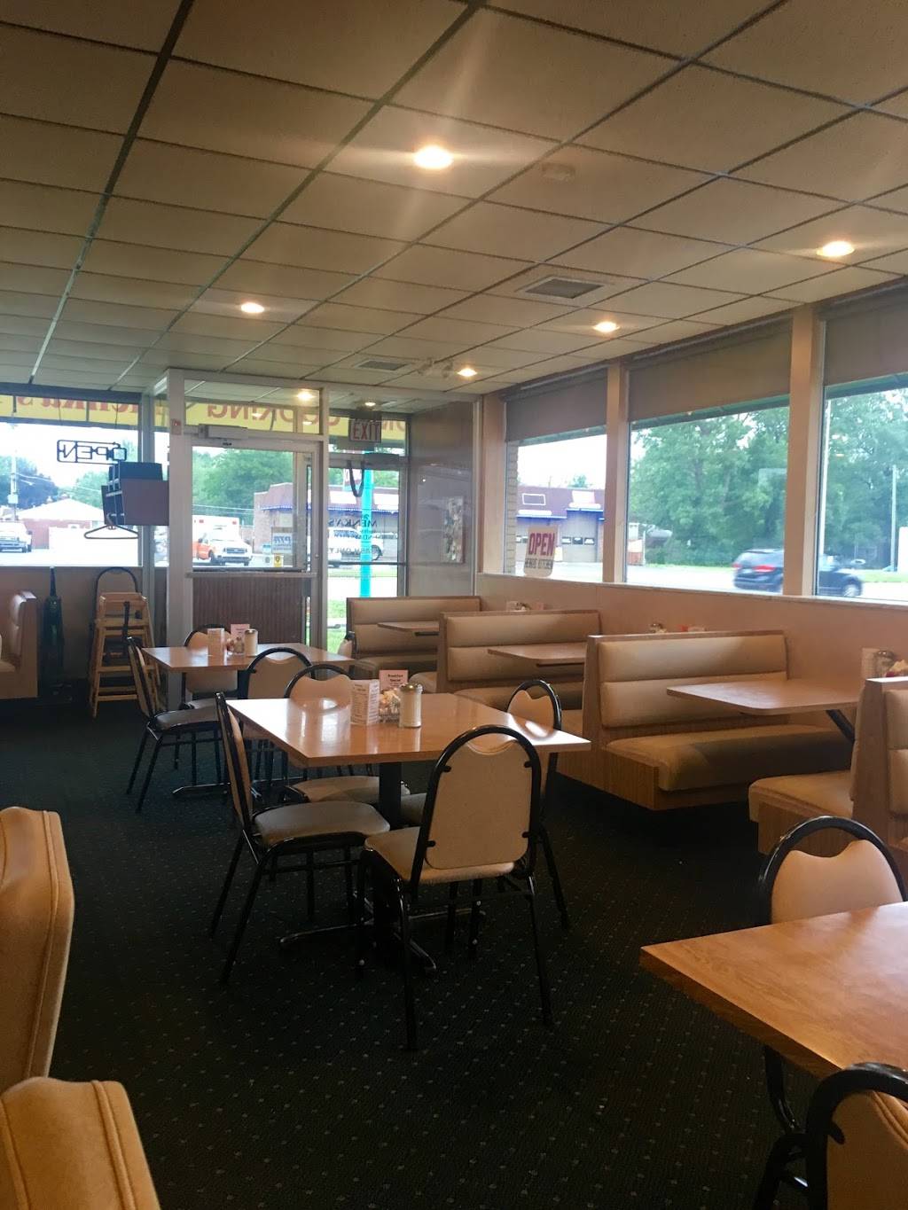 Menkas Kitchen | restaurant | 28567 Warren Rd, Garden City, MI 48135, USA | 7344215151 OR +1 734-421-5151