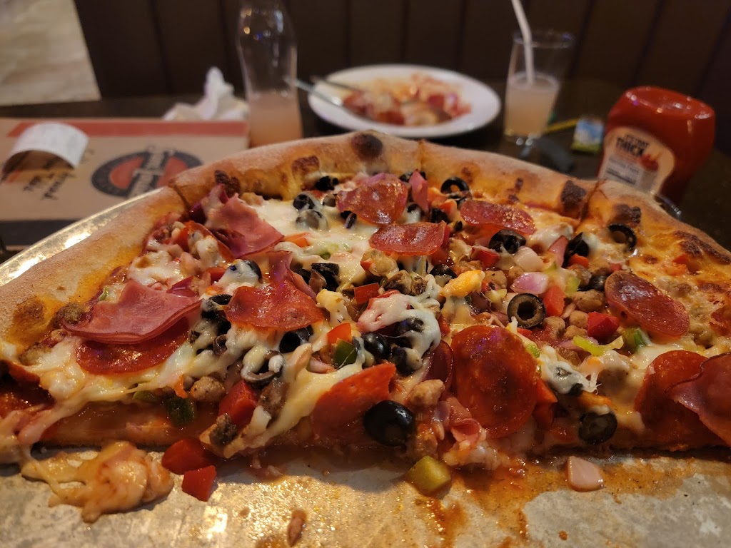 Sam & Louies Italian Restaurant & New York Pizzeria | restaurant | 310 Main St, Sterling, CO 80751, USA | 9705262550 OR +1 970-526-2550