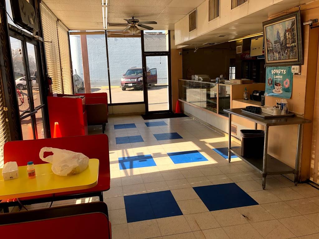 USA Donuts & Croissants | restaurant | 4425 Gaston Ave, Dallas, TX 75246, USA | 2148213683 OR +1 214-821-3683