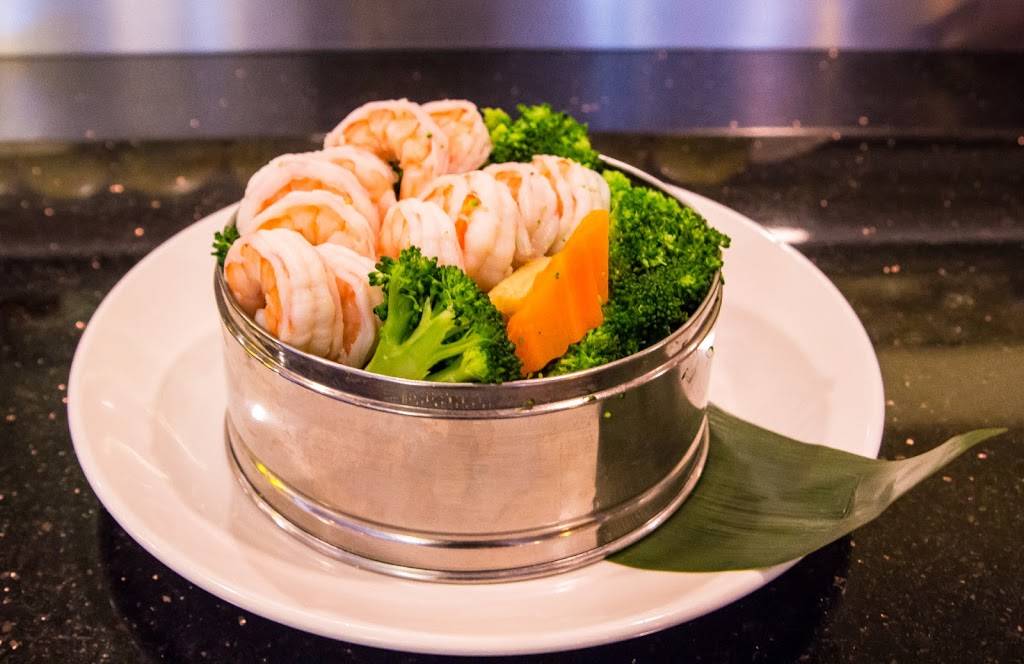 Yoshi Sushi Asian Fusion | restaurant | 90 Oak Dr j, Lake Jackson, TX 77566, USA | 9792978887 OR +1 979-297-8887