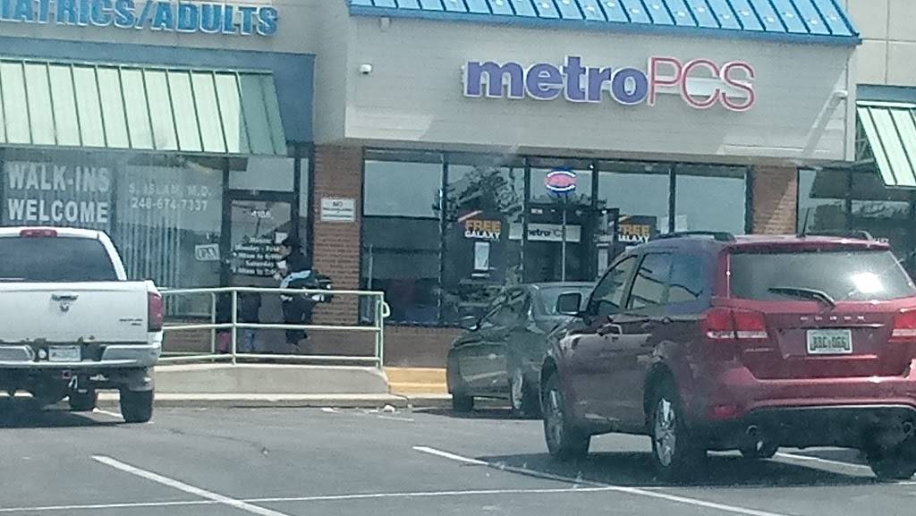 Jets Pizza | meal delivery | 4238 Pontiac Lake Rd, Waterford Twp, MI 48328, USA | 2486741700 OR +1 248-674-1700