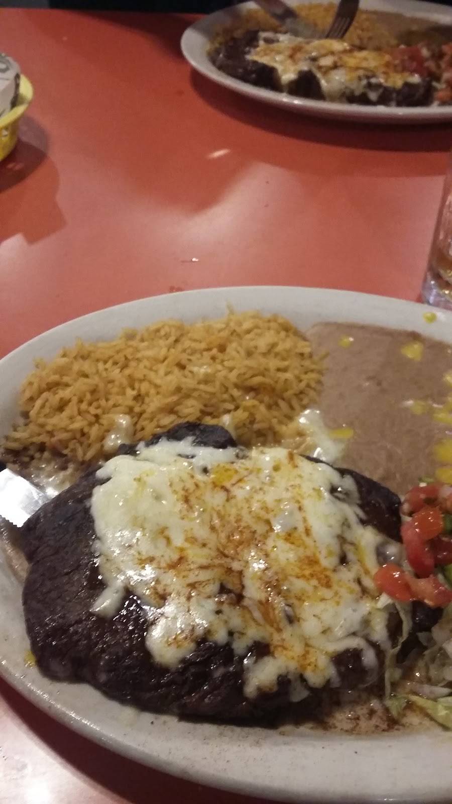 Arturos Pollo | restaurant | 161 County Rd 35400, Sumner, TX 75486, USA | 9037392999 OR +1 903-739-2999