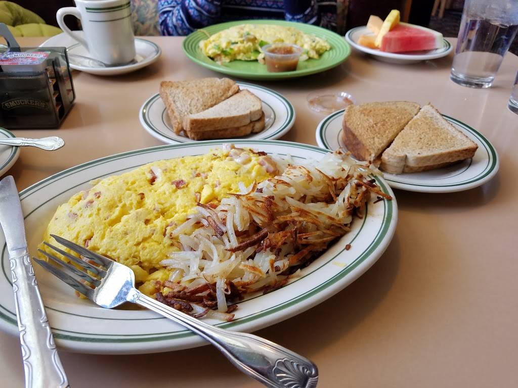 The Spot Restaurant | cafe | 5505, 500 E Broadway, Waukesha, WI 53186, USA | 2624464600 OR +1 262-446-4600