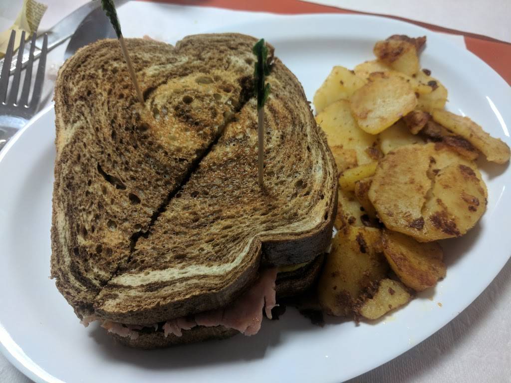 Brendas Family Restaurant | restaurant | 749 Mill Run Rd, Mill Run, PA 15464, USA | 7244553753 OR +1 724-455-3753