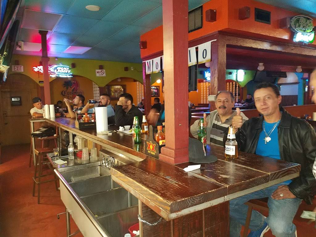 Bariscos Chikas | restaurant | 4855 South Fwy, Fort Worth, TX 76115, USA | 8179244888 OR +1 817-924-4888