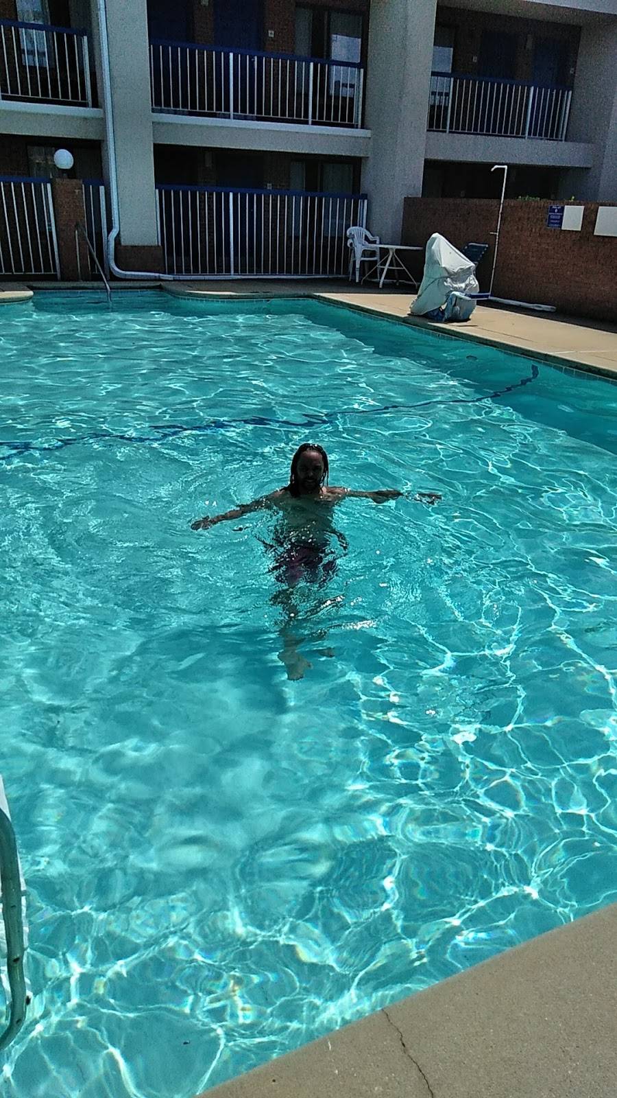 Georgia Bobs Barbecue Company - Perry, GA | restaurant | 107 Perimeter Rd, Perry, GA 31069, USA | 4782241227 OR +1 478-224-1227