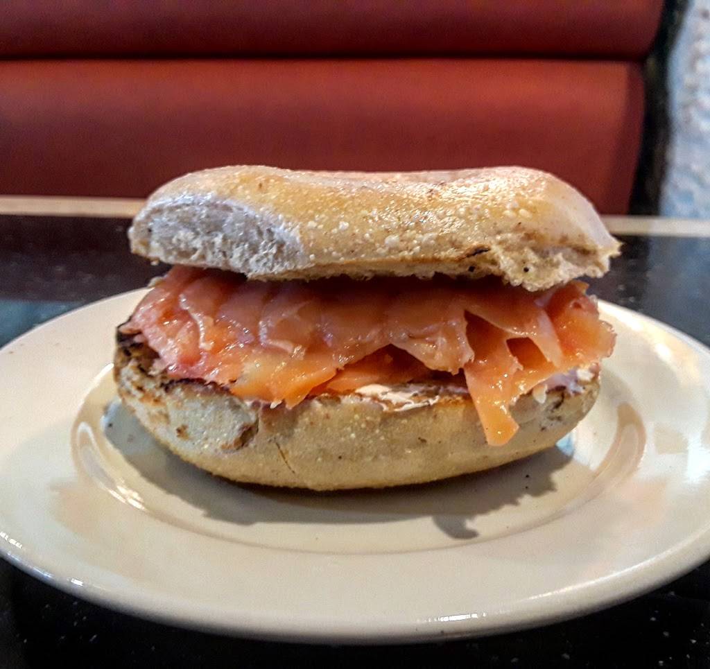 Poppies | restaurant | 4900 Linton Blvd, Delray Beach, FL 33445, USA | 5614984900 OR +1 561-498-4900