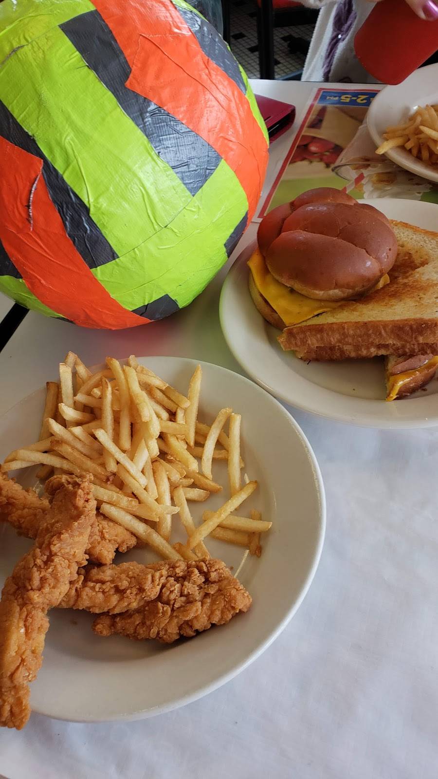 Steak n Shake | restaurant | 2009 N Kenyon Rd, Urbana, IL 61802, USA | 2173443855 OR +1 217-344-3855