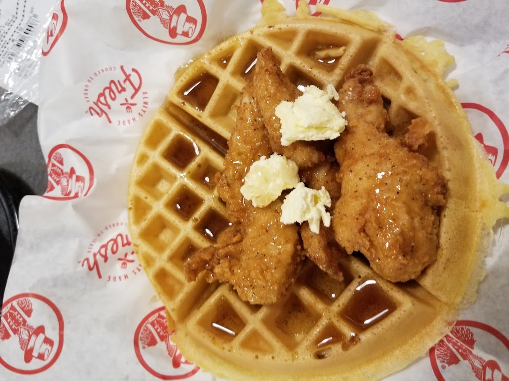 Slim Chickens | restaurant | 2711 S Louise Ave, Sioux Falls, SD 57106, USA | 6052712710 OR +1 605-271-2710