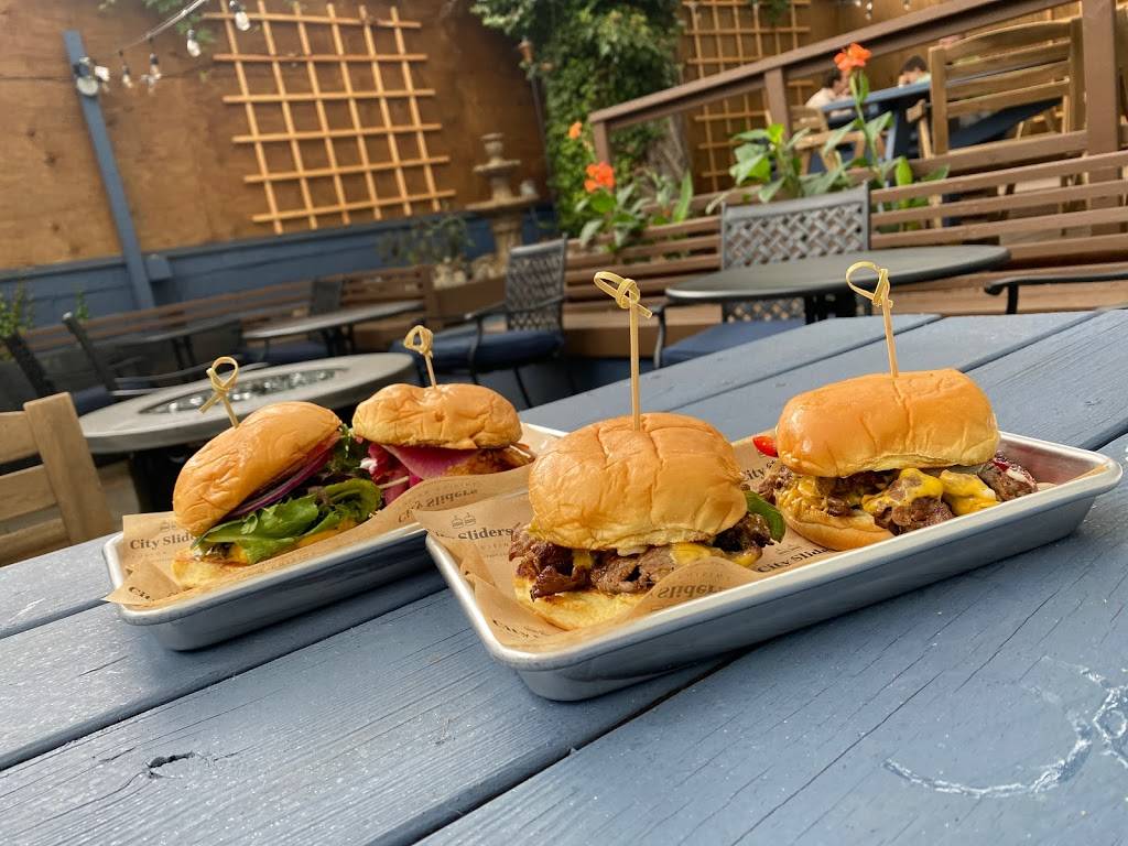 City Sliders | restaurant | 1529 Wisconsin Ave NW, Washington, DC 20007, USA | 2023330140 OR +1 202-333-0140