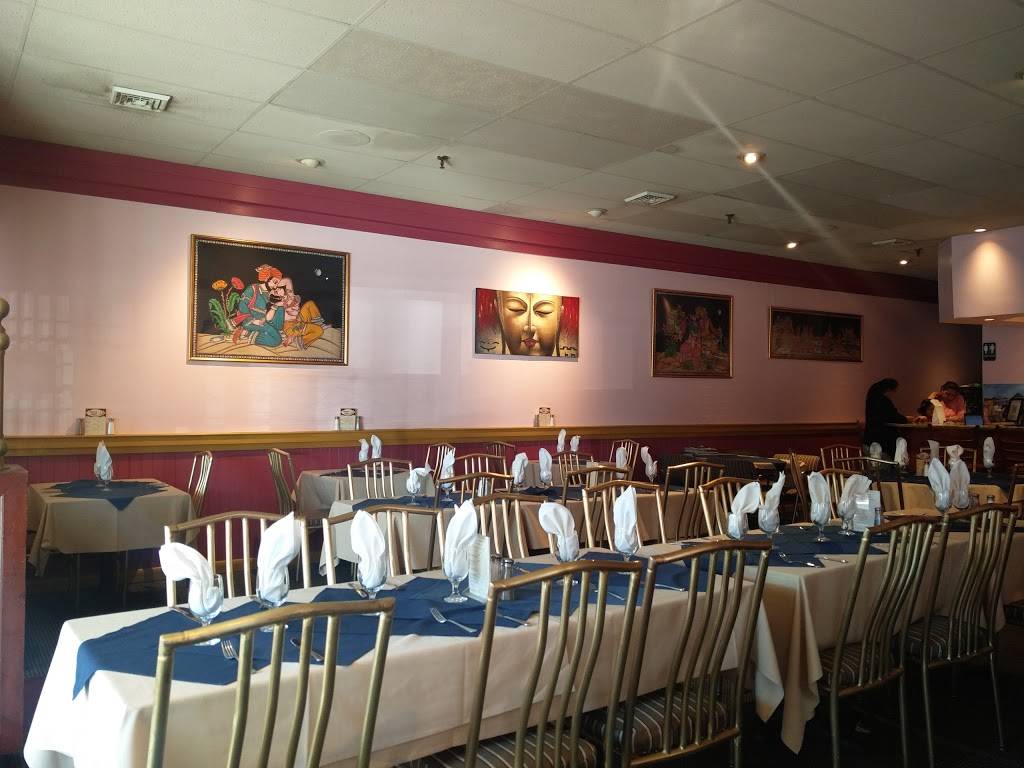 Indian Pavilion | restaurant | 511 Main St, Hyannis, MA 02601, USA | 5087900985 OR +1 508-790-0985