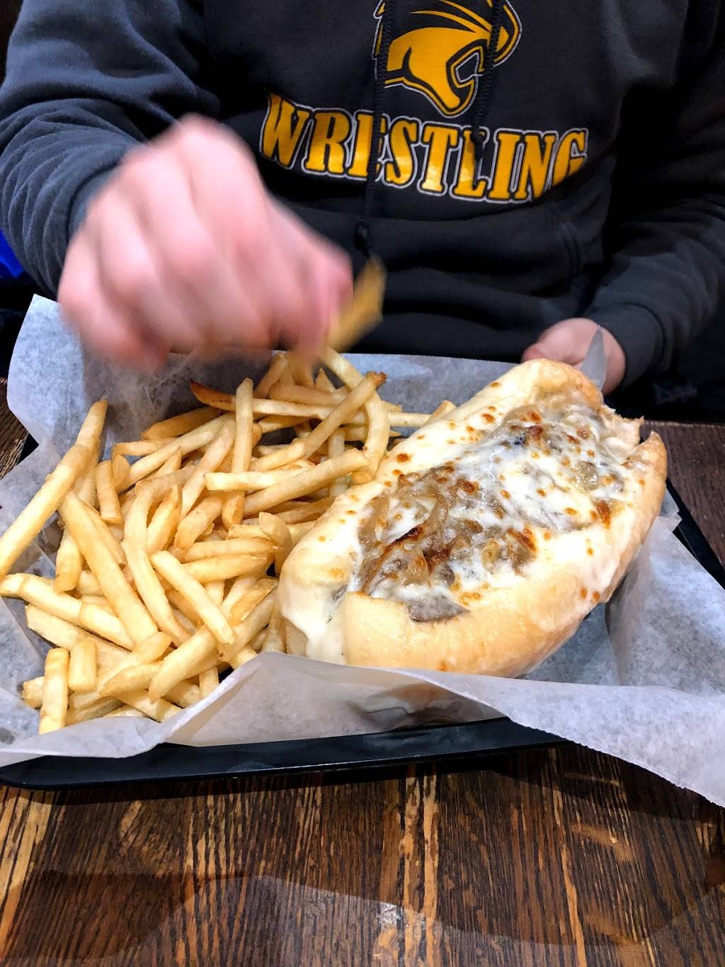 Earle of Sandwich Pub | meal takeaway | 1 N Forest Beach Dr, Hilton Head Island, SC 29928, USA | 8437857767 OR +1 843-785-7767