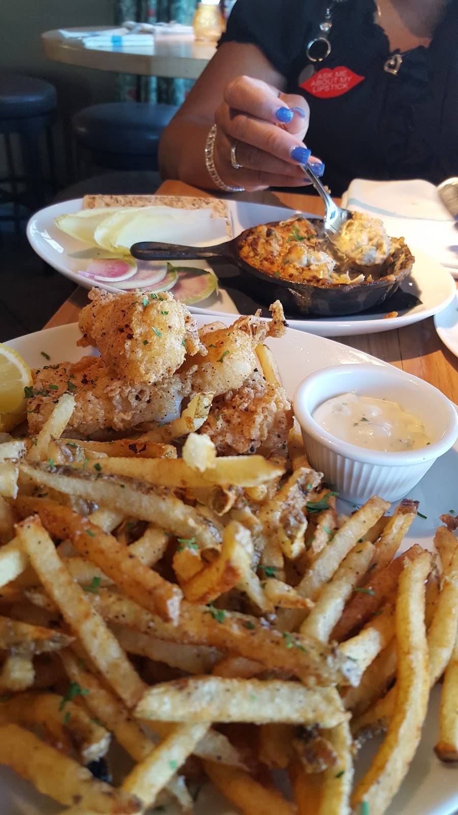 Buck &Rider | restaurant | 4225 E Camelback Rd, Phoenix, AZ 85018, USA | 6023460110 OR +1 602-346-0110